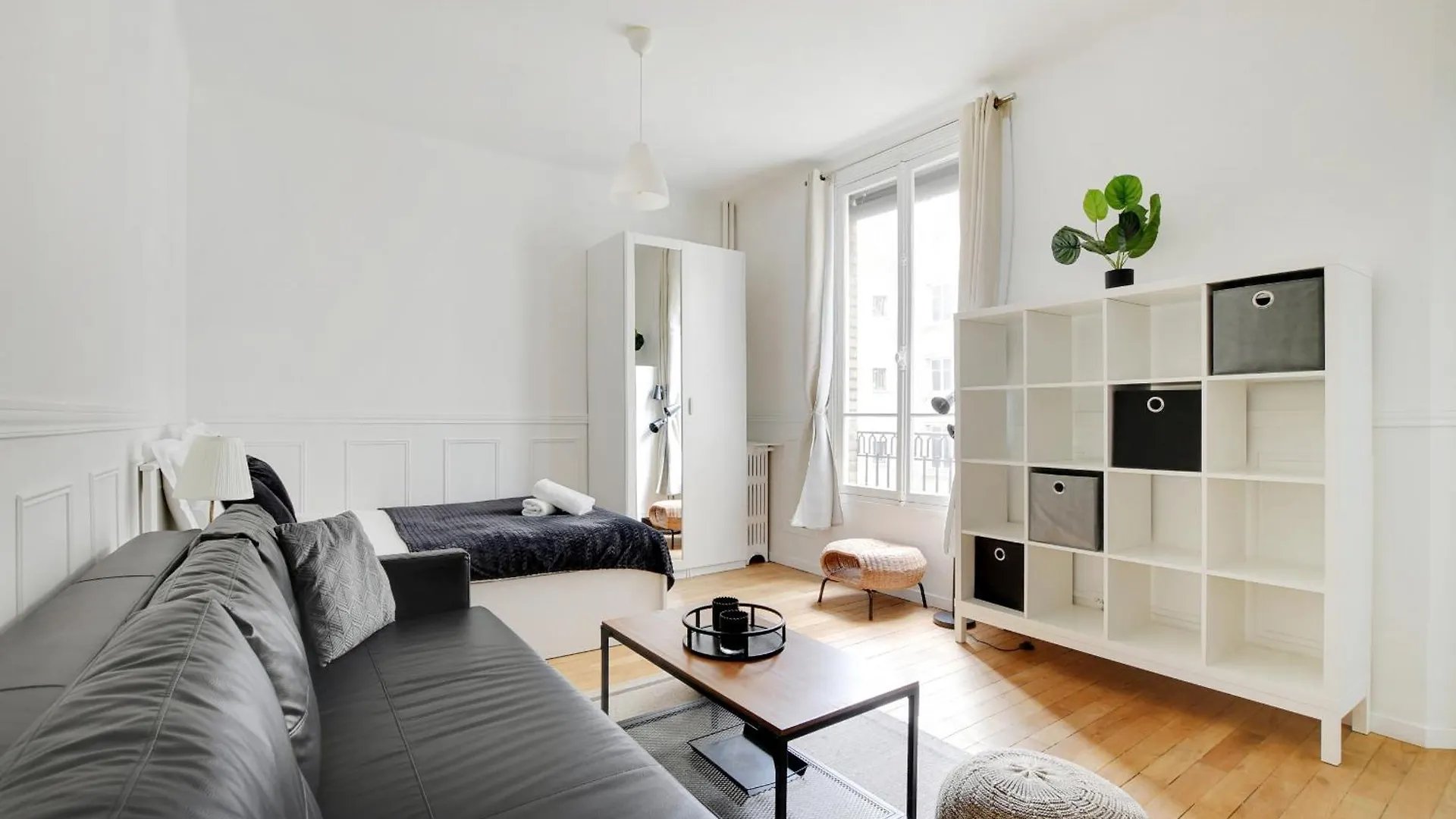 Louvre In Saint-Germain Ideal For Visiting Paris Apartment 0*,
